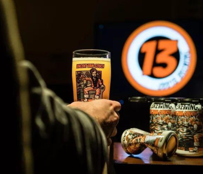 冰美式酸好喝还是苦（冰美式喝着酸）