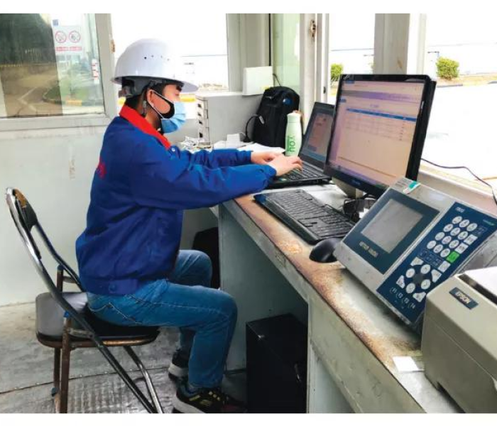 一分钟介绍使用“炸 金花牛牛房卡链接”详细房卡教程