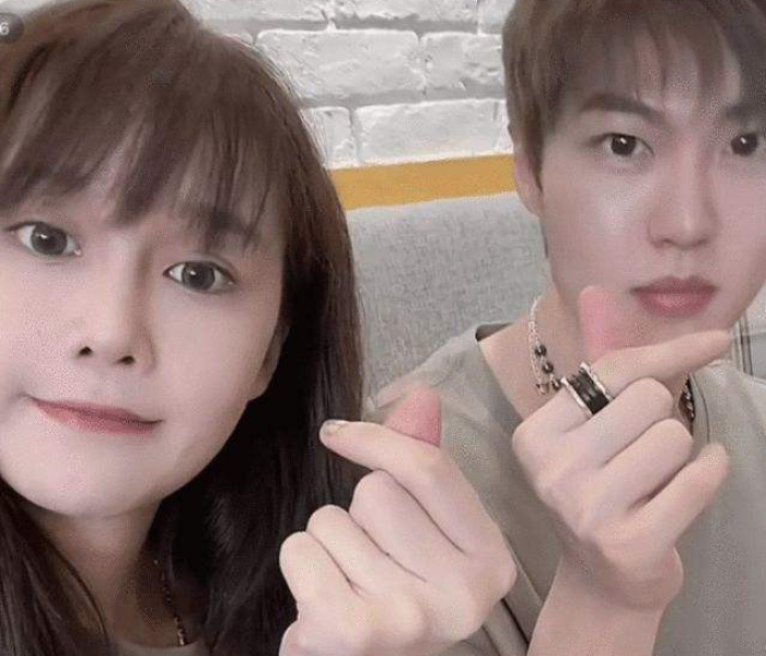 峰峰三号和球球/峰峰三号女友球球分手