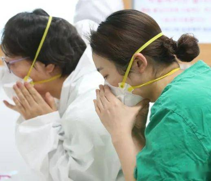 疫情一对情侣3天40次:一对情侣躲疫情一天20次 疫情一对情侣3天40次:一对情侣躲疫情一天20次