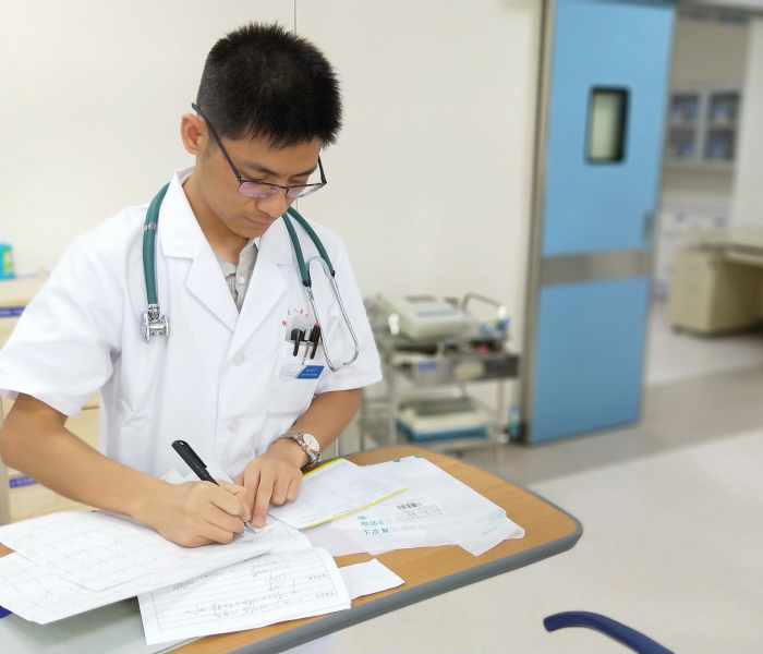 2020急诊:2020急诊科医生年度考核个人总结