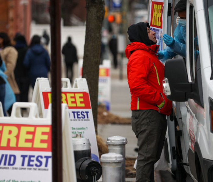 美国日增20万确诊病例评论:美国单日新增确诊病例超23万