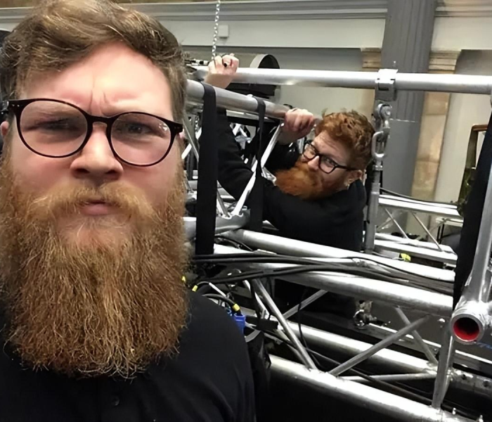 另一个平行世界是什么意思/另一个平行世界真的存在吗