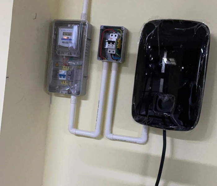 理想one新2022款混动/理想one油电混动汽车报价及图片七座