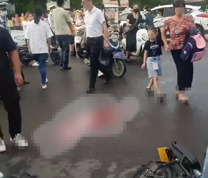 【睢宁小孩车祸/睢宁小孩车祸现场】