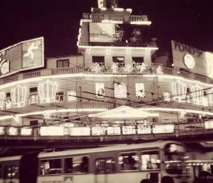 上海商场关门时间全攻略，营业至深夜的购物天堂，让你逛到尽兴！