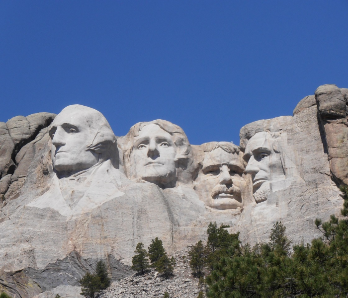 美国疫情2020年（美国疫情2020年死亡人数墓扡视频）