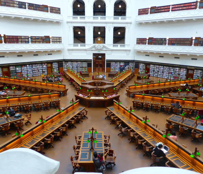 西南大学建校时间及历史背景（西南大学建校多少年了）