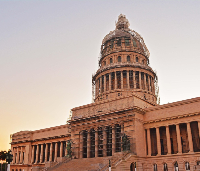 给大家讲解“微信链接斗牛房卡怎么买”获取房卡教程-哔哩哔哩