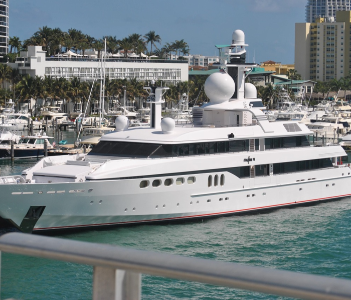 宇通最新款豪华大巴（宇通最新款豪华大巴多少钱一辆）