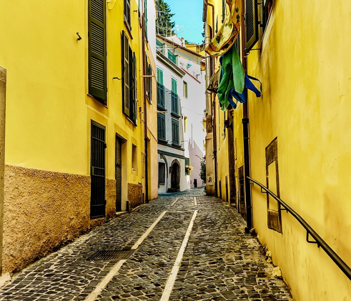 雄安安新县各村小区楼院全封闭了吗:雄安新区安新县城什么时候搬迁