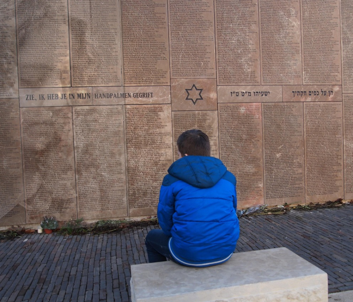 特朗普提出治疗新冠疫情方法:特朗普提出治疗新冠疫情方法是真的吗