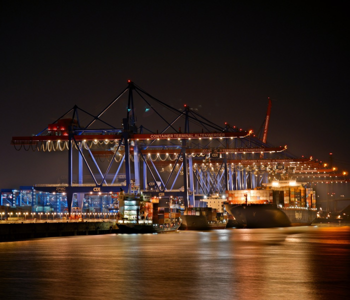 苏州战疫新篇,高铁门户严管下的温情流动与城市复苏脉搏 苏州战疫新篇,高铁门户严管下的温情流动与城市复苏脉搏