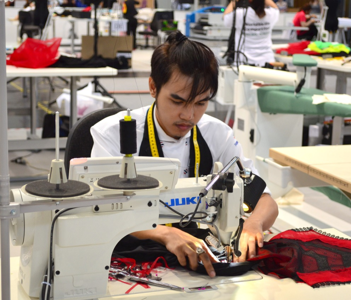 【快递公司什么时候开始工作/快递公司什么时候开始工作的】