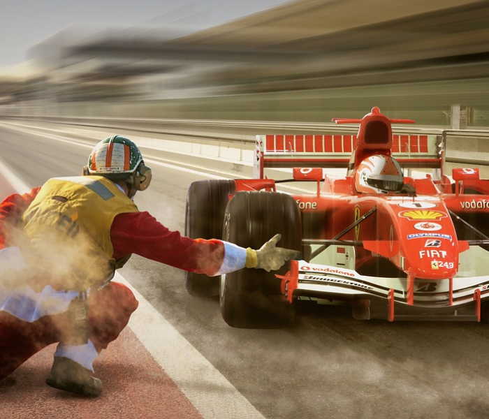 特斯拉价格多少钱一辆奇幻紫/特斯拉奇幻紫真车多少钱 特斯拉价格多少钱一辆奇幻紫/特斯拉奇幻紫真车多少钱