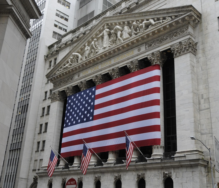 美国降息对中国经济的影响是好是坏（美国降息对有美国国债的国家好吗）