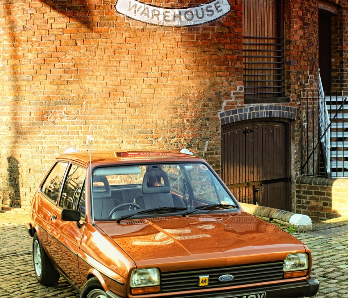 两厢福特图片及价格:两厢车福特