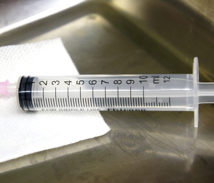 【全国新冠疫苗接种剂次超21亿/全国新冠病毒疫苗接种超21亿剂次】