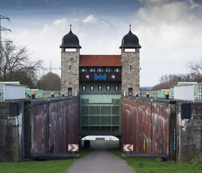 广州荔湾区冠中汇创培园:广州荔湾区冠中汇创培园7楼701