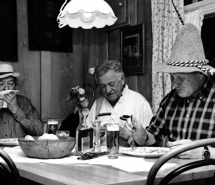 沈阳尹老太太发文（沈阳尹老太太造成的损失）