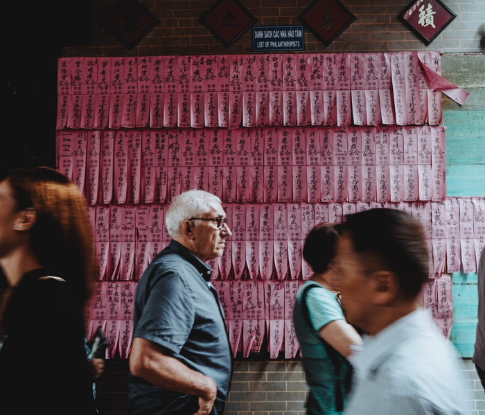 两人对峙是什么意思（二人对峙）