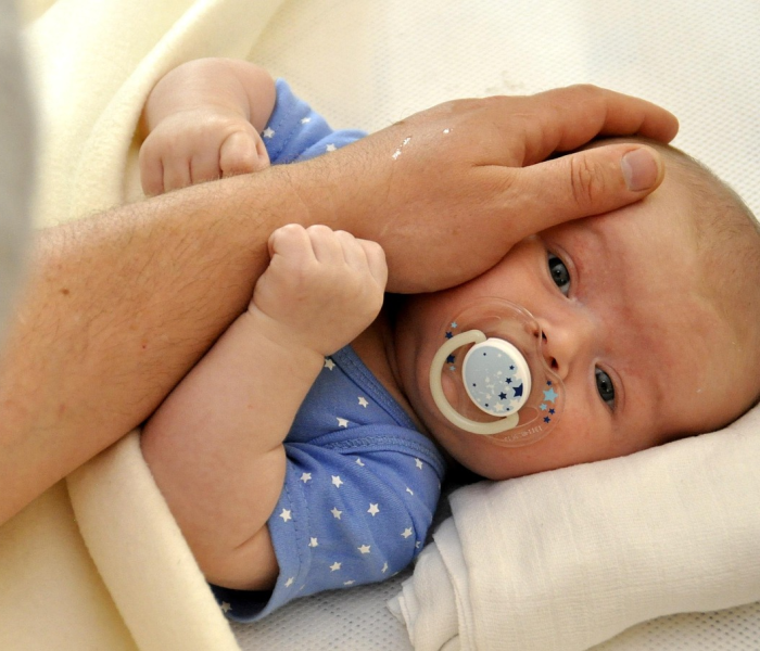 得了新冠肺炎的肺是白色的吗/新冠肺炎肺部变白