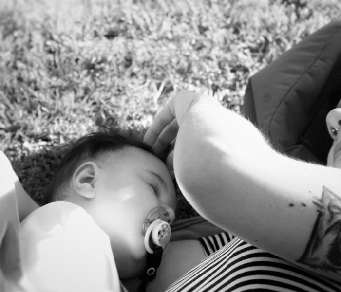 大连一确诊母亲吃中药后母乳喂女儿,俩人核酸都转阴了!/妈妈喝中药对母乳喂养的宝宝有影响吗