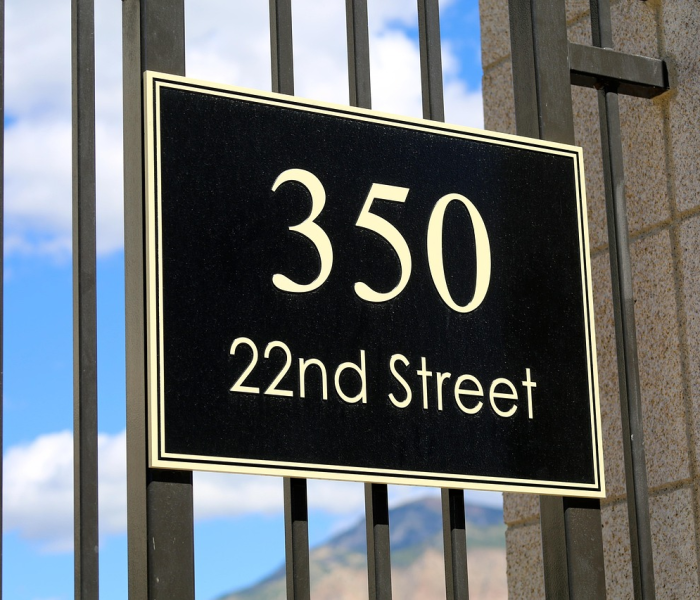 给大家讲解“怎么开炸 金花创建好友房”详细房卡教程