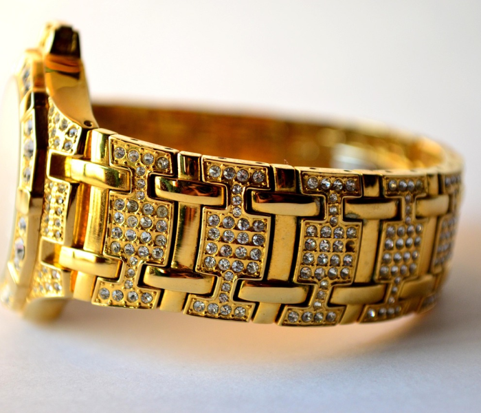 【黄金首饰回收典当?,黄金首饰回收典当合法吗】