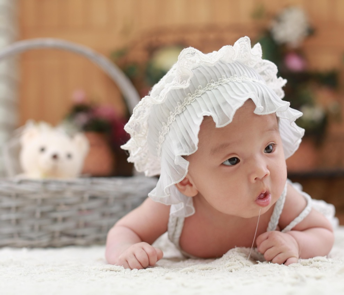 【南京两岁小孩做核酸被感染/南京2岁男童做核酸】