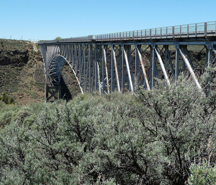 【清明高速2023免费吗今天/清明高速2023免费吗今天封路了吗】