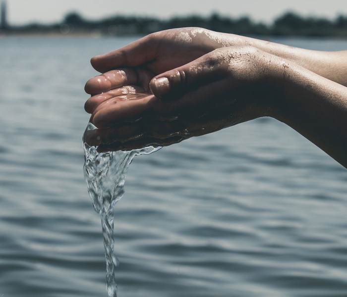 有没有拿快递感染新冠肺炎的/拿快递得新冠