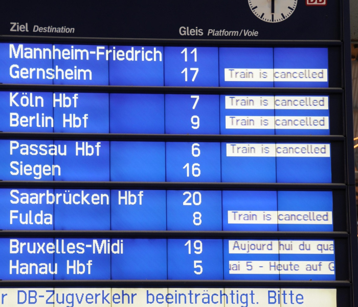 成都限号2023年2月最新限号时间表格图片/成都限号2021年2月 成都限号2023年2月最新限号时间表格图片/成都限号2021年2月