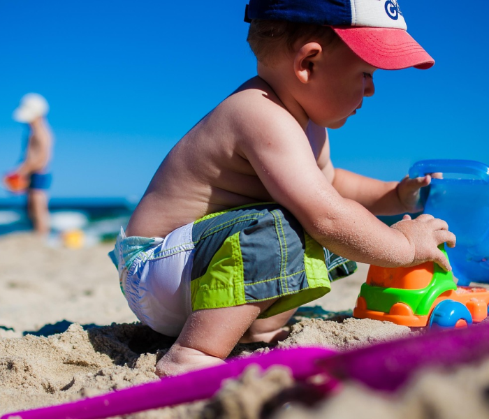 300多名游客滞留伊犁超30小时:大批游客被困伊犁 300多名游客滞留伊犁超30小时:大批游客被困伊犁