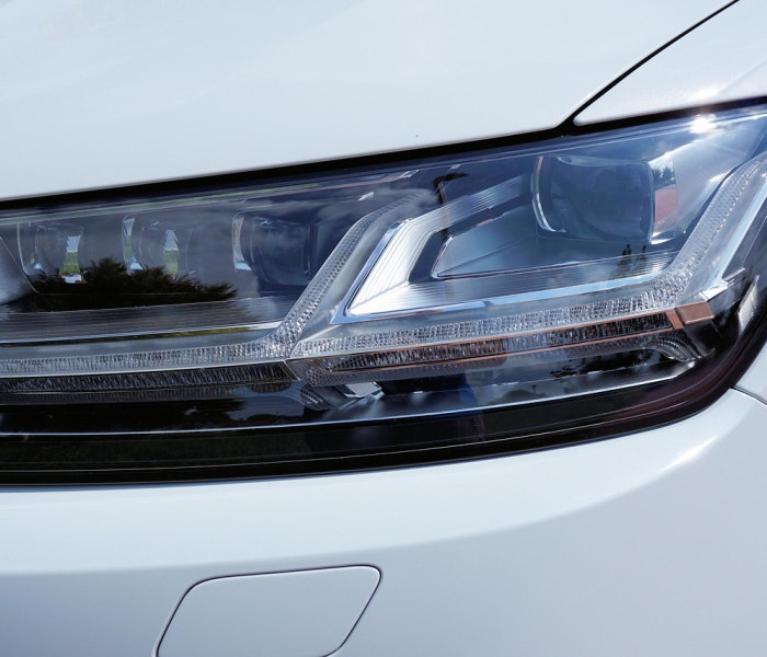 奥迪新Q7橡胶汽闩嘴换铝合金汽门嘴视频:奥迪换轮胎气门嘴 奥迪新Q7橡胶汽闩嘴换铝合金汽门嘴视频:奥迪换轮胎气门嘴